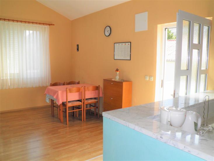 Apartment A2, for 4 persons