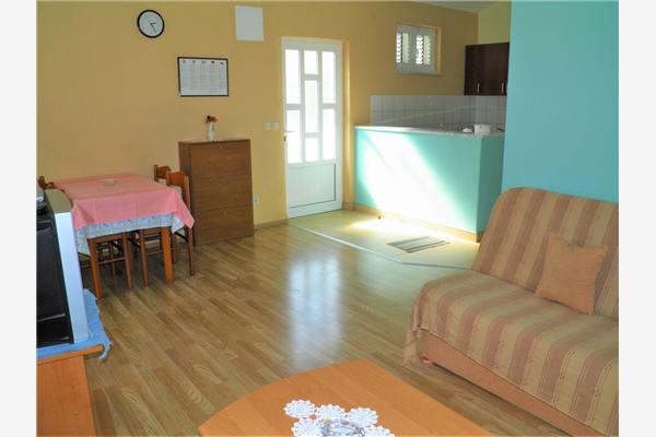 Apartment A2, for 4 persons