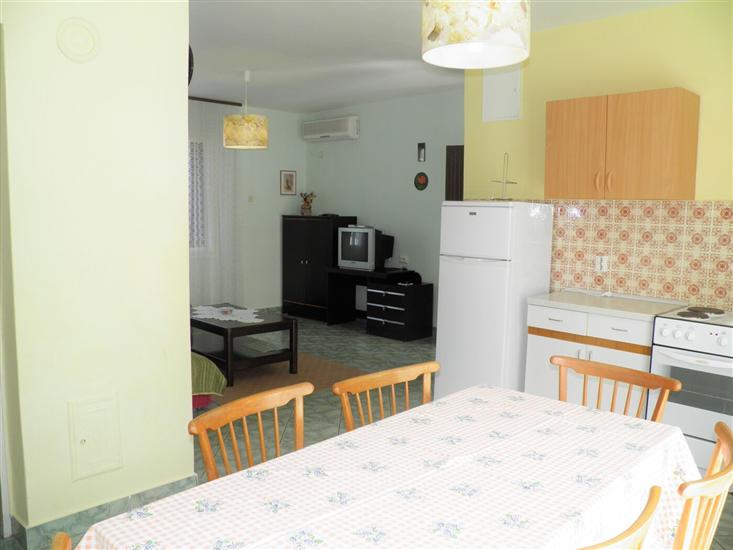 Apartment A3, for 7 persons