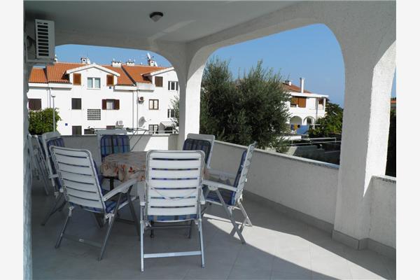 Apartment A3, for 7 persons