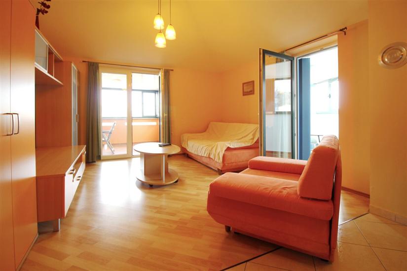 Apartment A1, for 5 persons