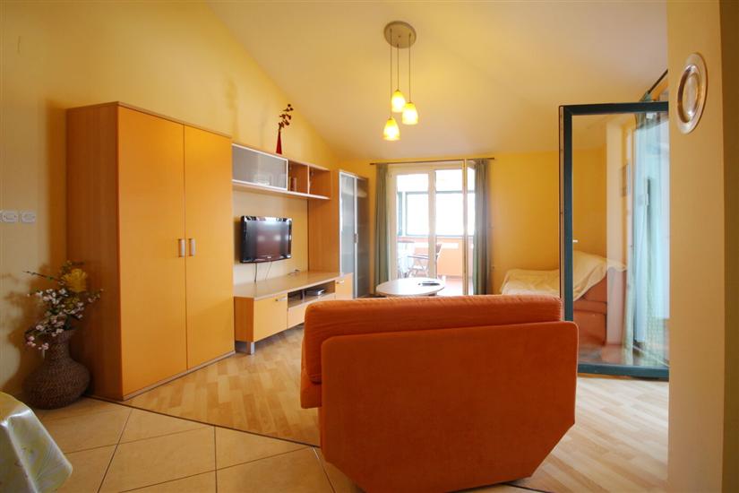 Apartment A1, for 5 persons