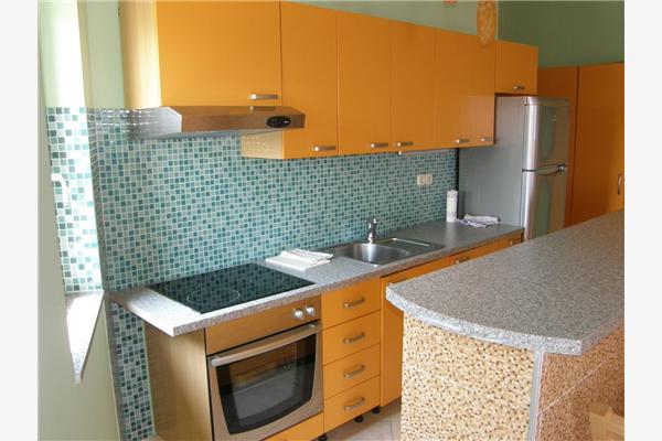 Apartment A1, for 5 persons