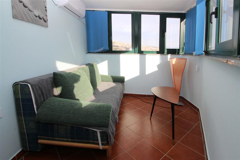 Apartment A1, for 5 persons