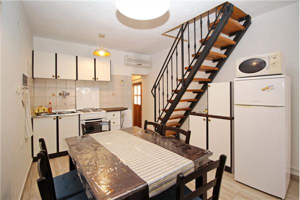 Apartment A1, for 6 persons