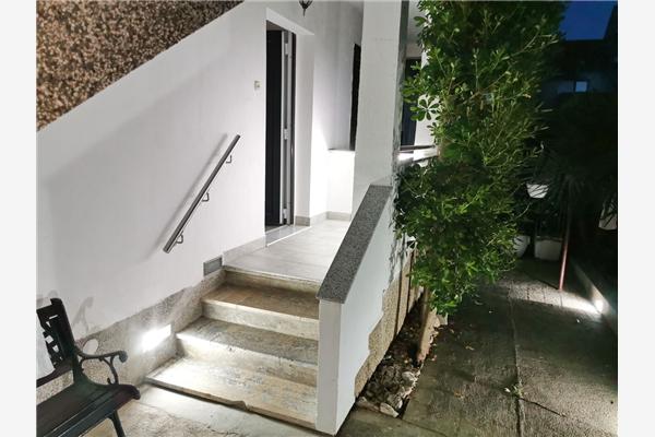 Apartment A1, for 5 persons