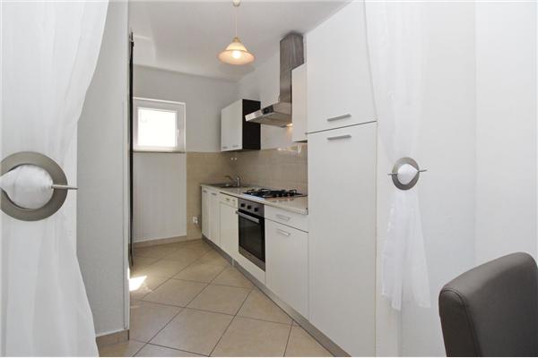 Apartment A2, for 5 persons