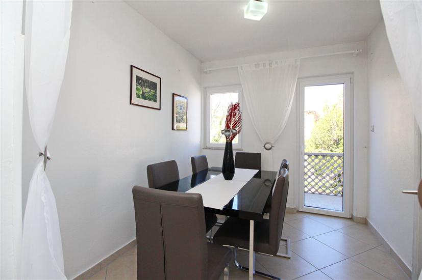 Apartment A2, for 5 persons