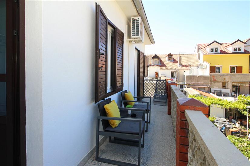 Apartment A2, for 5 persons