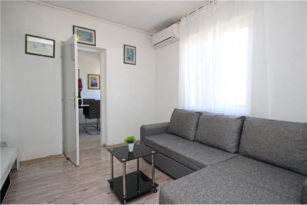 Apartment A2, for 5 persons