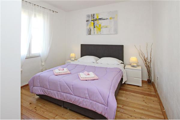 Apartment A2, for 5 persons