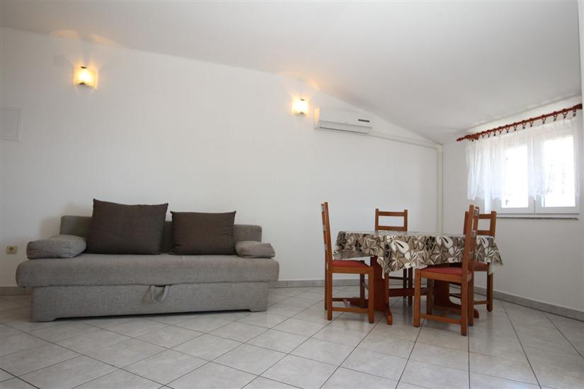 Apartment A1, for 5 persons