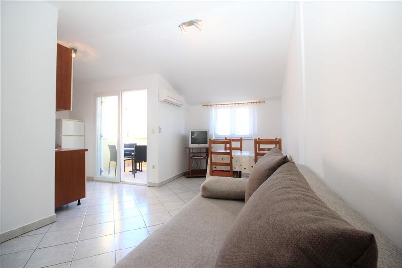 Apartment A2, for 5 persons