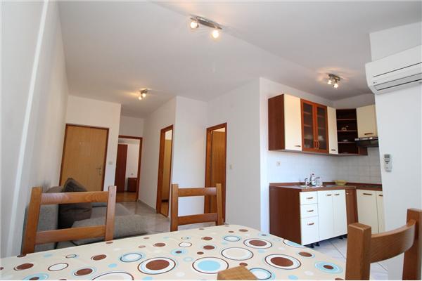 Apartment A2, for 5 persons