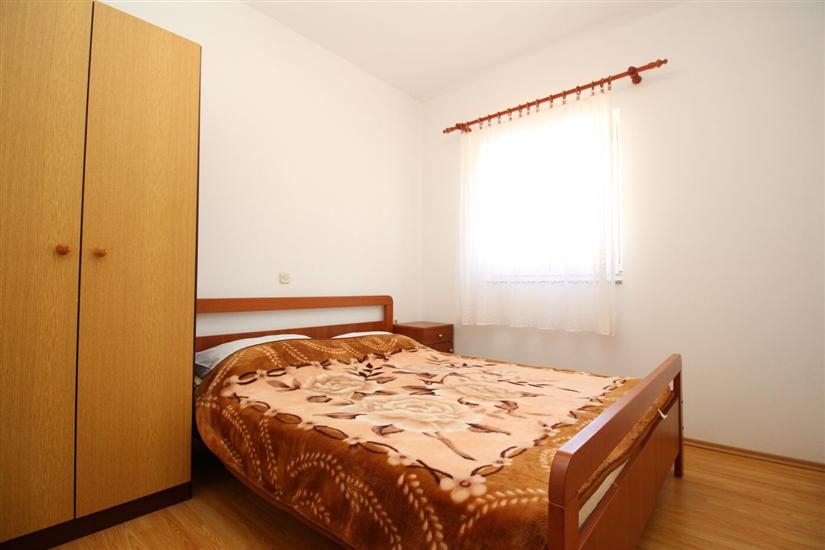 Apartment A2, for 5 persons