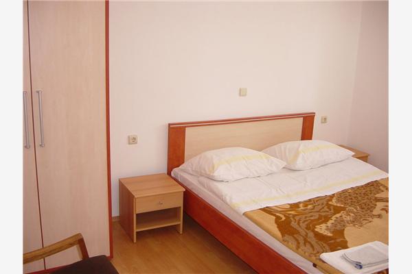 Apartment A5, for 5 persons