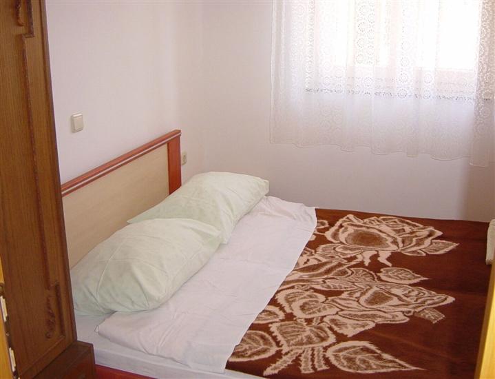 Apartment A5, for 5 persons