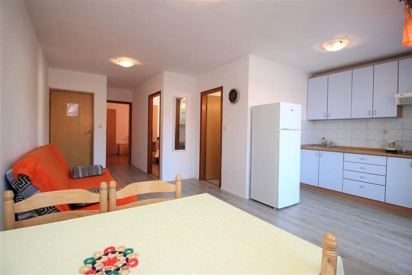 Apartment A7, for 5 persons