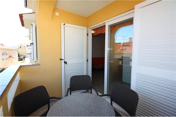 Apartment A7, for 5 persons