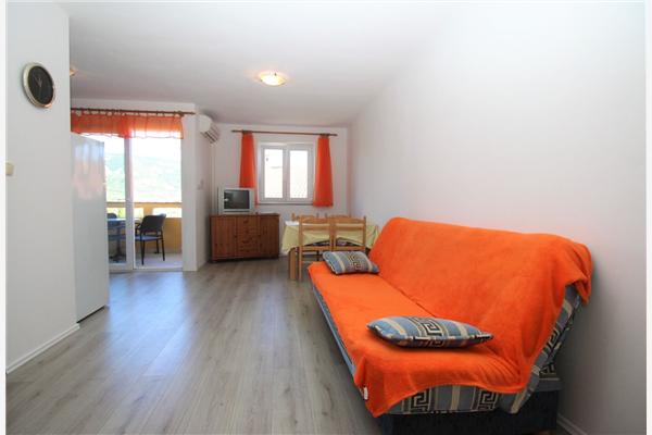 Apartment A7, for 5 persons