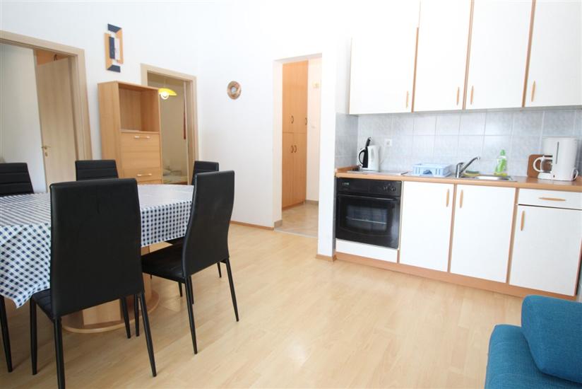 Apartment A1, for 5 persons