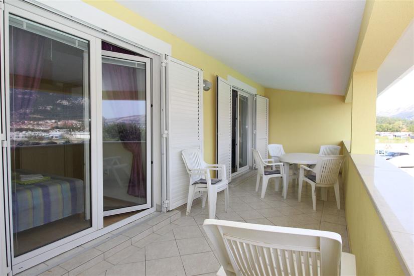 Apartment A1, for 5 persons