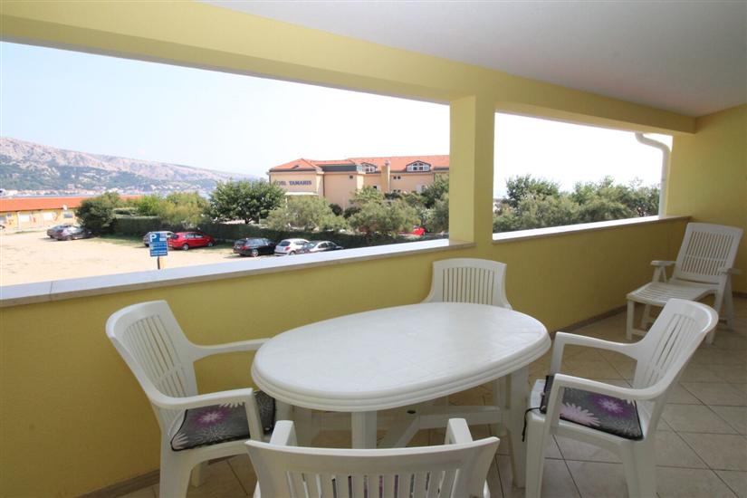 Apartment A1, for 5 persons