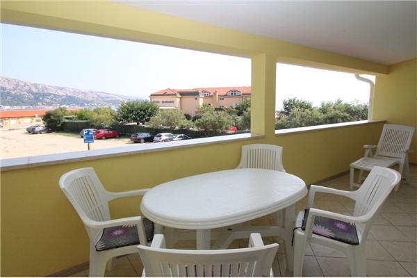 Apartment A1, for 5 persons