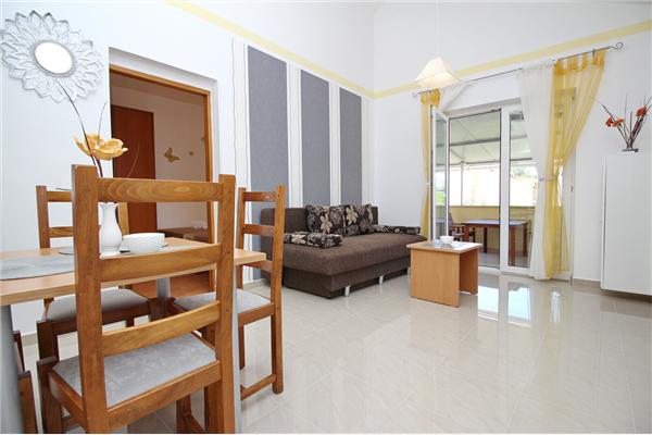 Apartment A2, for 5 persons