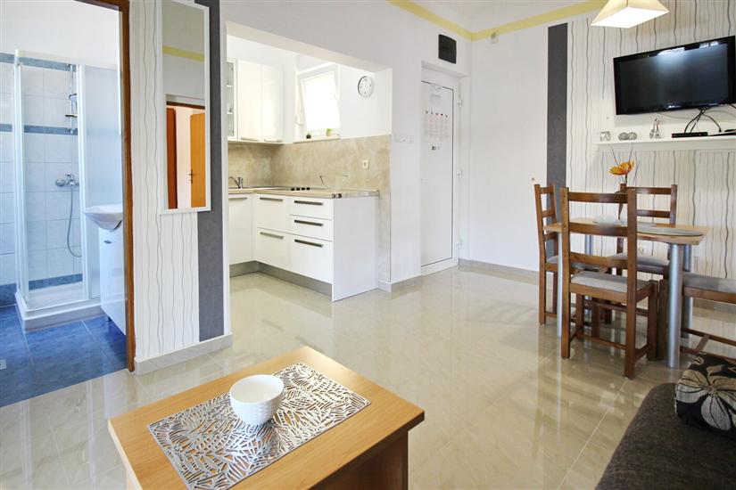Apartment A2, for 5 persons