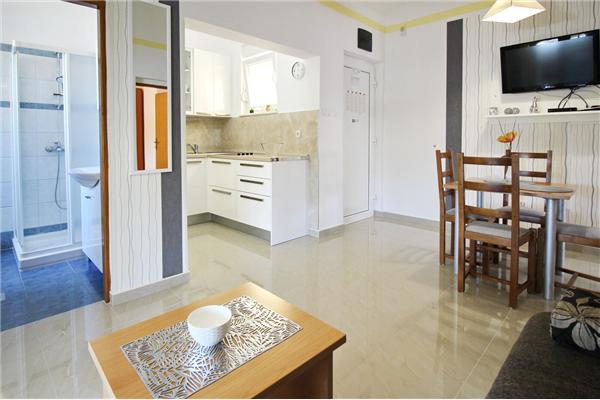 Apartment A2, for 5 persons
