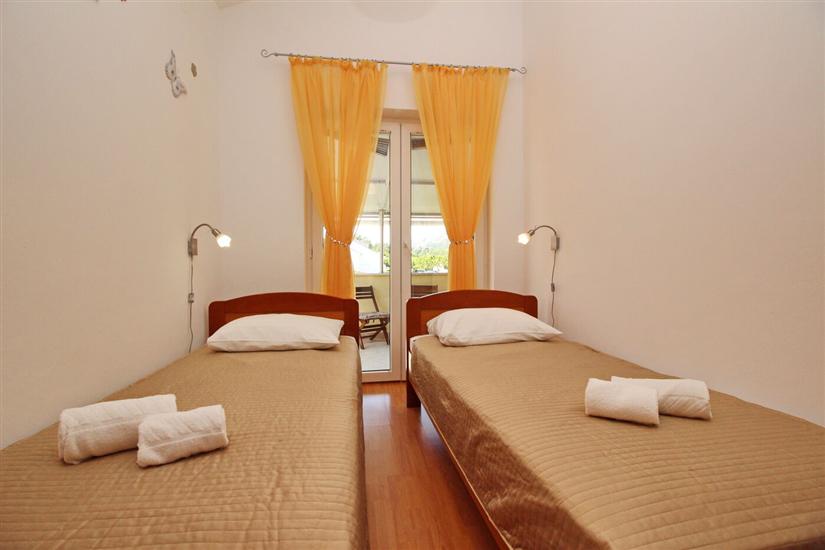 Apartment A2, for 5 persons