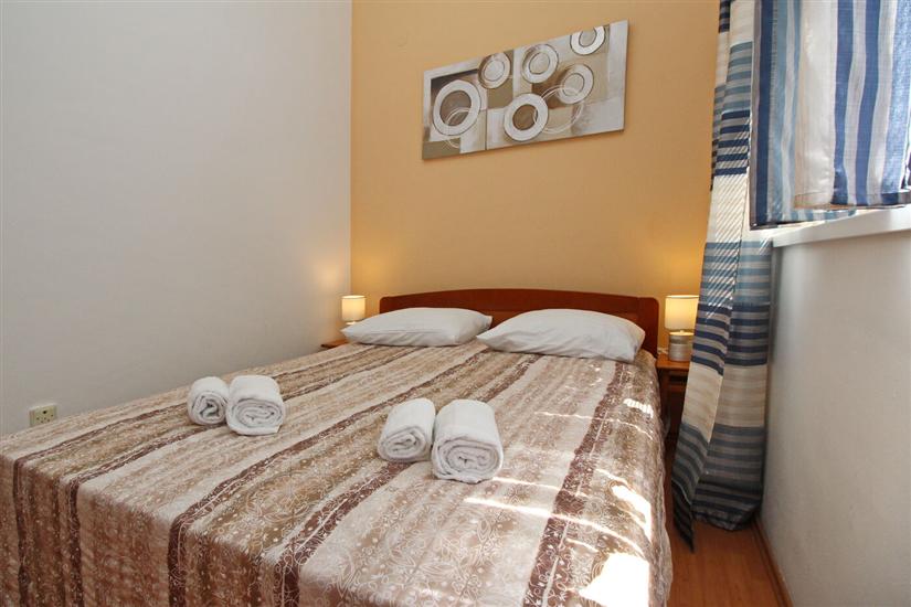 Apartment A2, for 5 persons