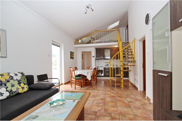 Apartment A5, for 7 persons