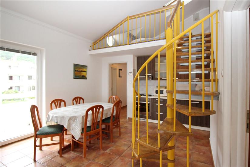 Apartment A5, for 7 persons