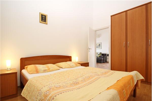 Apartment A5, for 7 persons