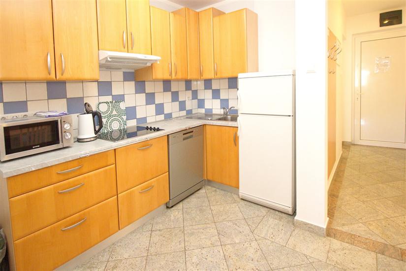 Apartment A6, for 8 persons