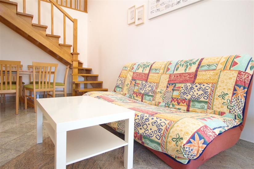 Apartment A6, for 8 persons