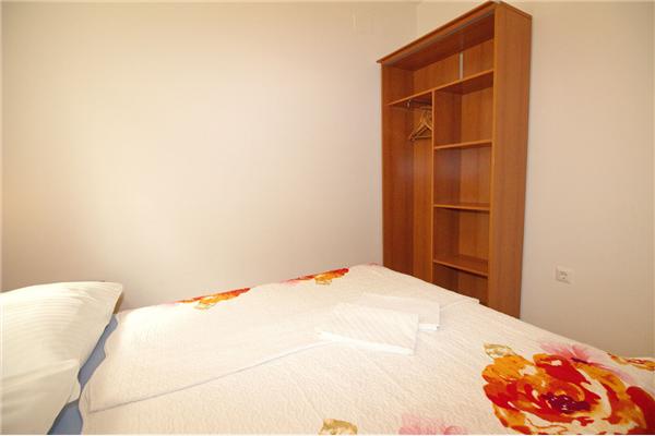 Apartment A6, for 8 persons