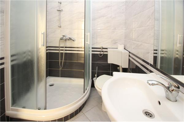 Apartment A7, for 6 persons