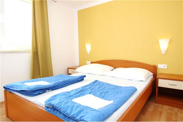Apartment A7, for 6 persons