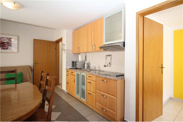 Apartment A11, for 6 persons