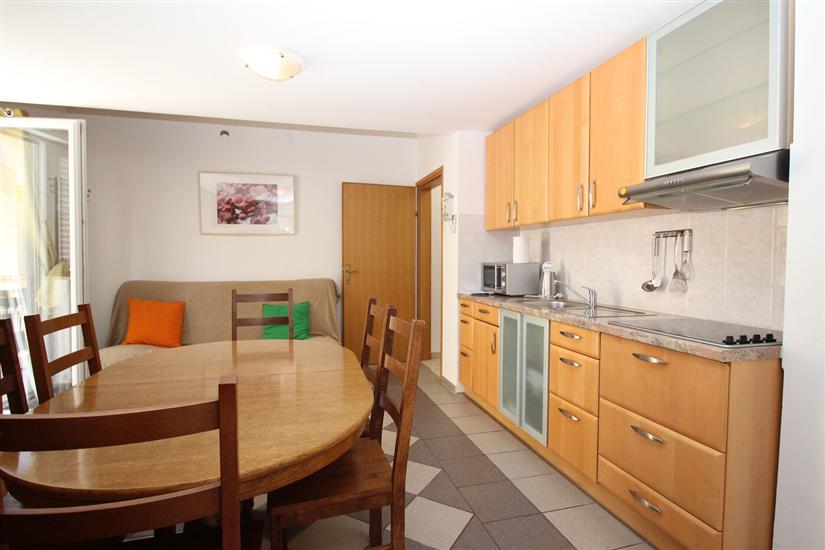 Apartment A11, for 6 persons
