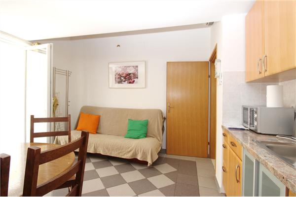 Apartment A11, for 6 persons