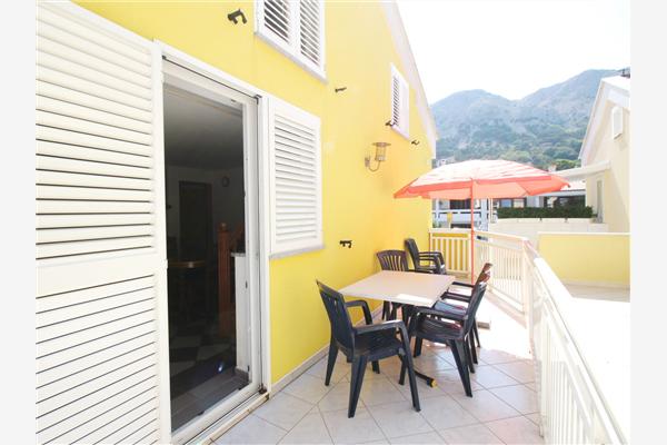 Apartment A11, for 6 persons