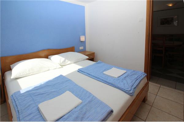 Apartment A11, for 6 persons