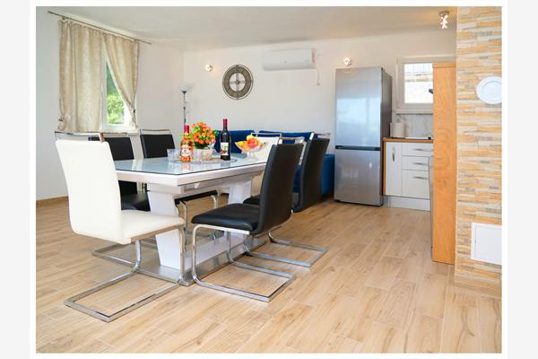 Apartment K1, for 6 persons