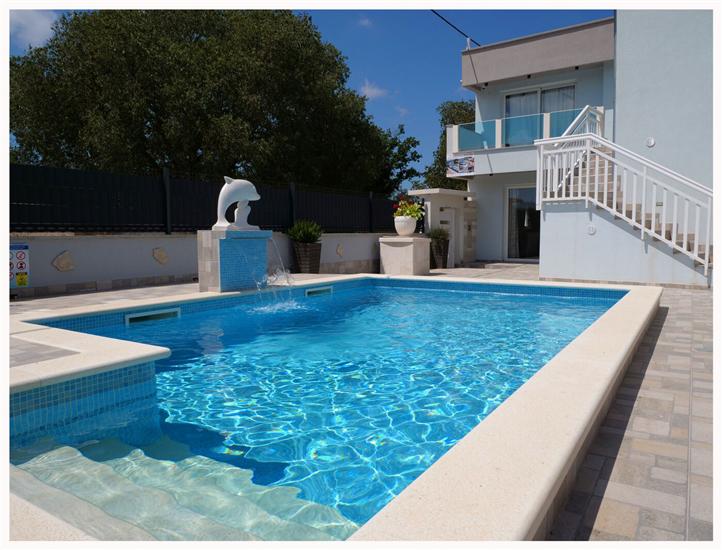 House Luketini dvori