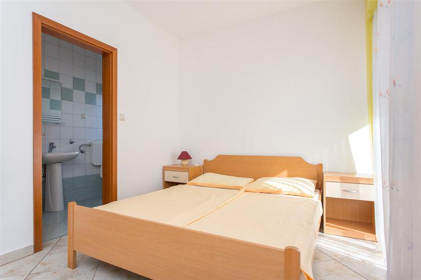 Apartment A2, for 5 persons