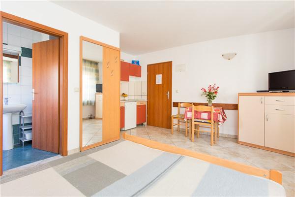 Apartment A4, for 2 persons
